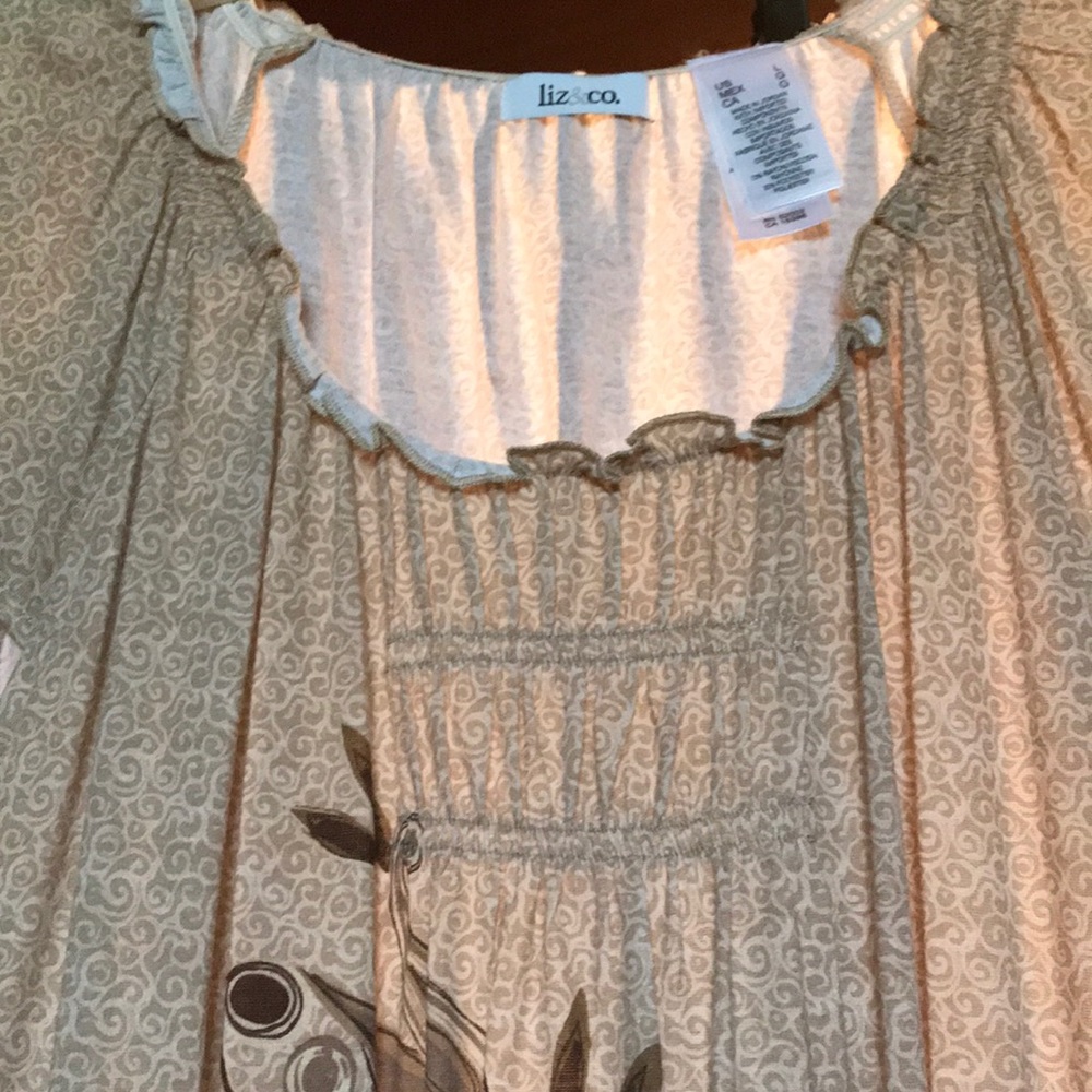 Shirt - Picture 2 of 4